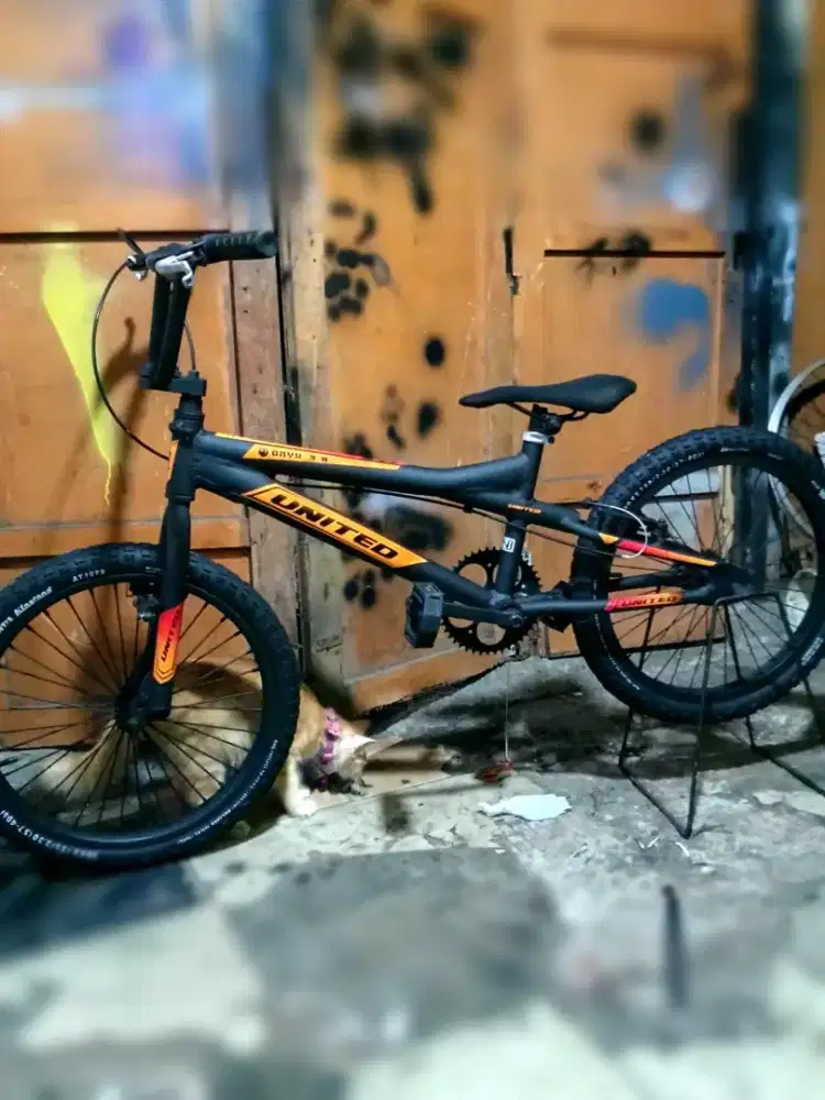Sepeda BMX UK 20 UNITED (almunium)