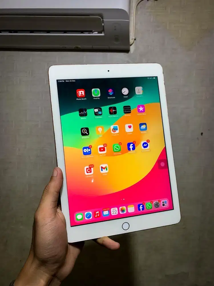 CEPAT! iPad Gen 6 32GB  MULUS!