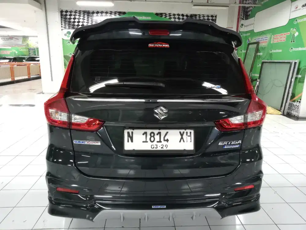 SUZUKI ERTIGA GT SPORT HYBRID AT 2022 HITAM METALIK