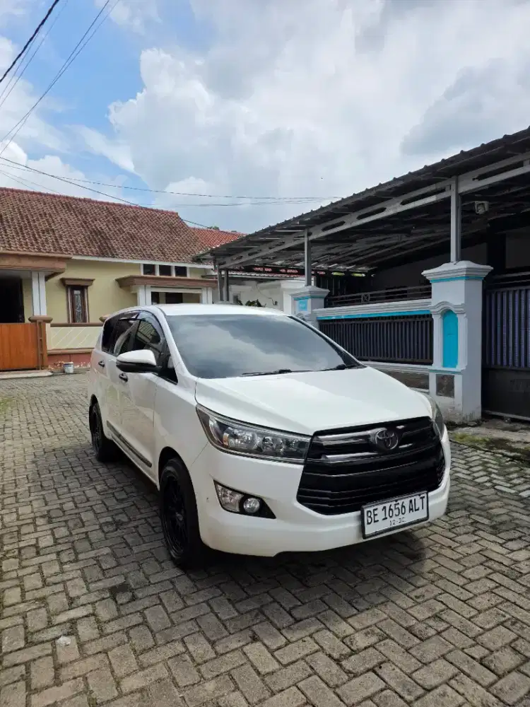 Toyota Kijang Innova Reborn 2.4 V AT 2017 (langka)