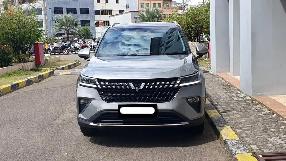 Km17rb wuling alvez ex cvt matic 2023 abu sunroof pajak panjang