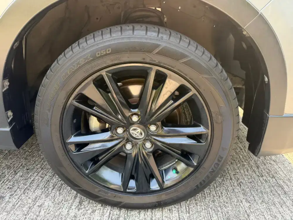 Ban bekas venturer dunlop sp sport maxx 215/55 R17