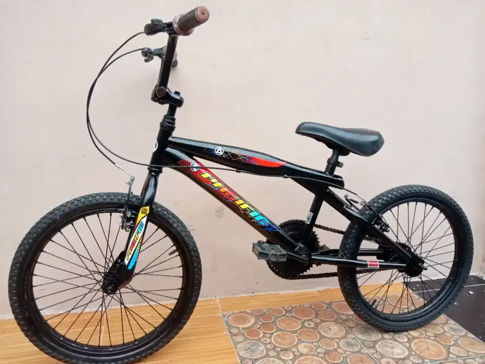 Sepeda BMX Ukuran 20.