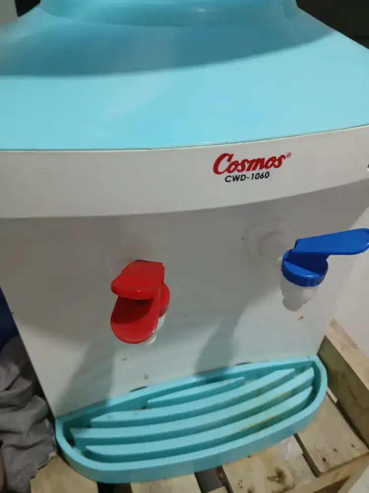 Dispenser Cosmos