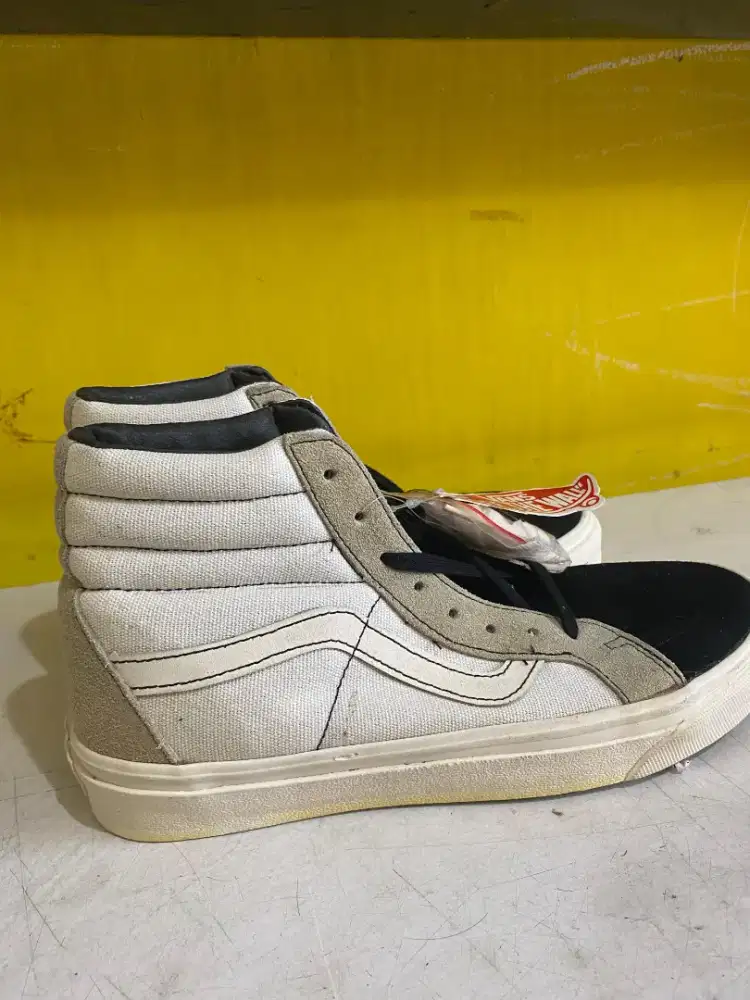Vans sepatu ukuran 41