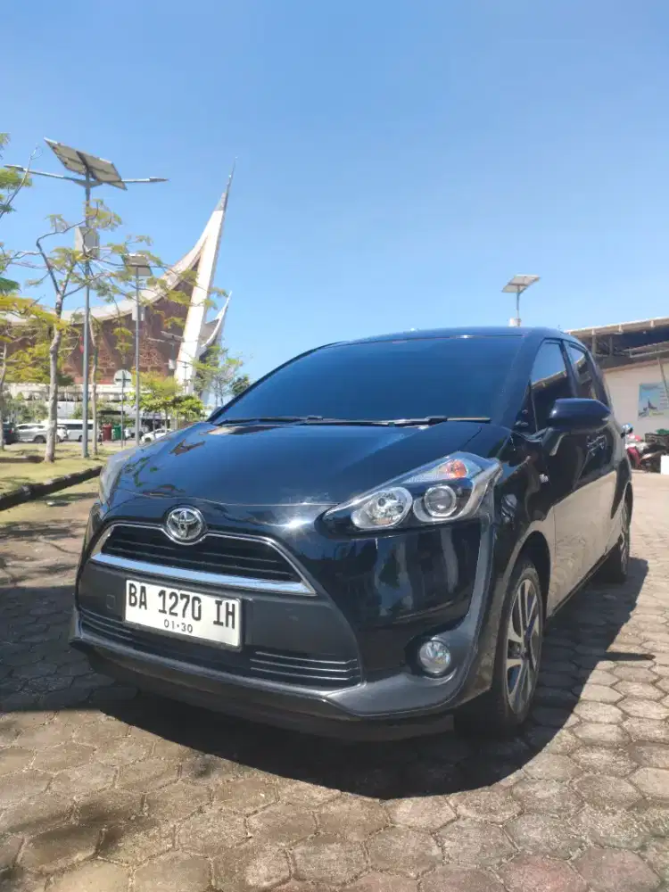 Toyota Sienta V Matic 2018