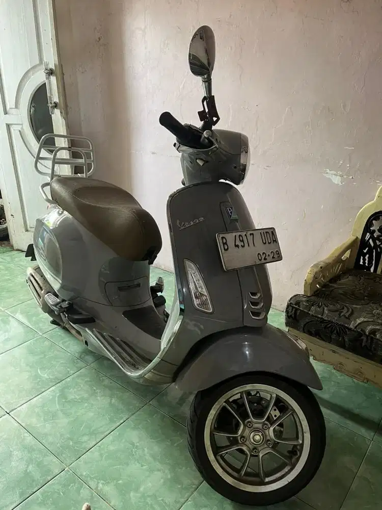 Dijual Vespa Primavera 150 i-GET ABS Tahun 2023