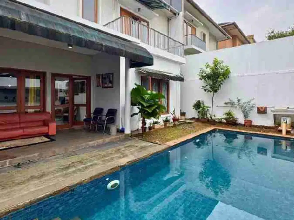RUMAH LEBAK BULUS JAKARTA SELATAN