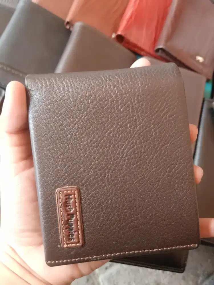 Dompet lipat pendek HUSH PUPPIES