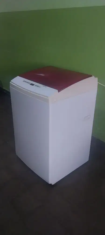 9,5 Kg M.Cuci Polytron Full otomatis