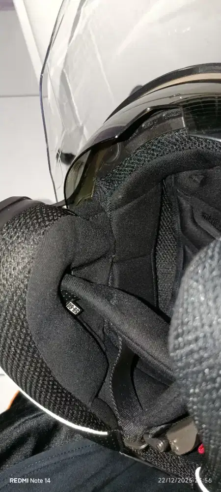 Perlengkapan berkendara