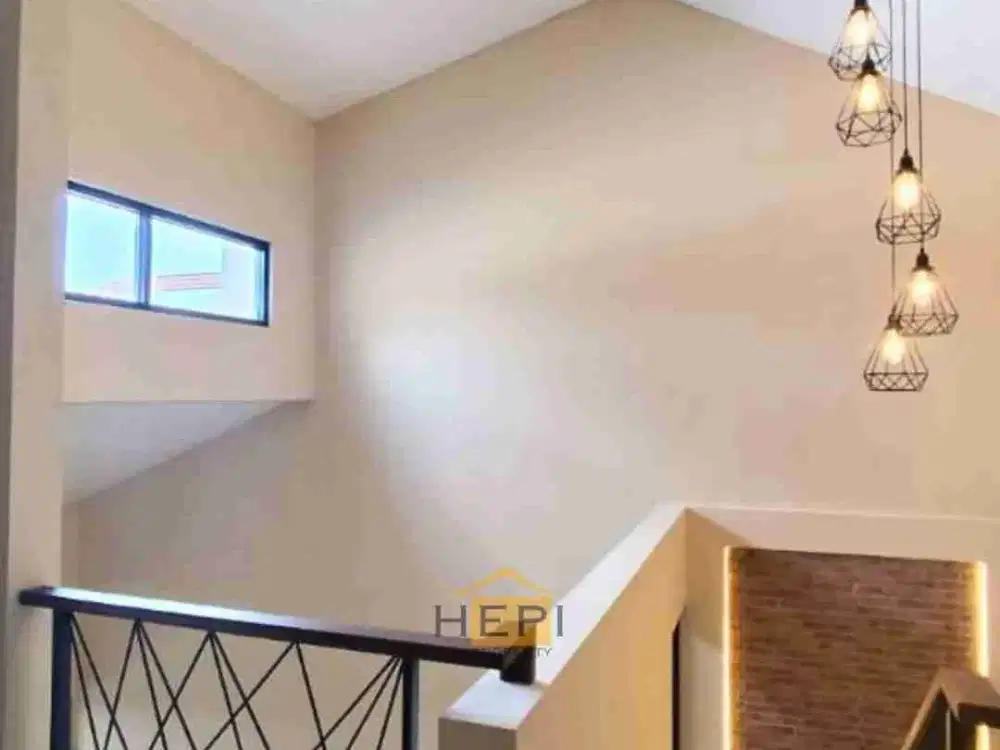 rumah siap pakai Tlogomulyo ! 2 lantai kamar tidur 3. sudah SHM