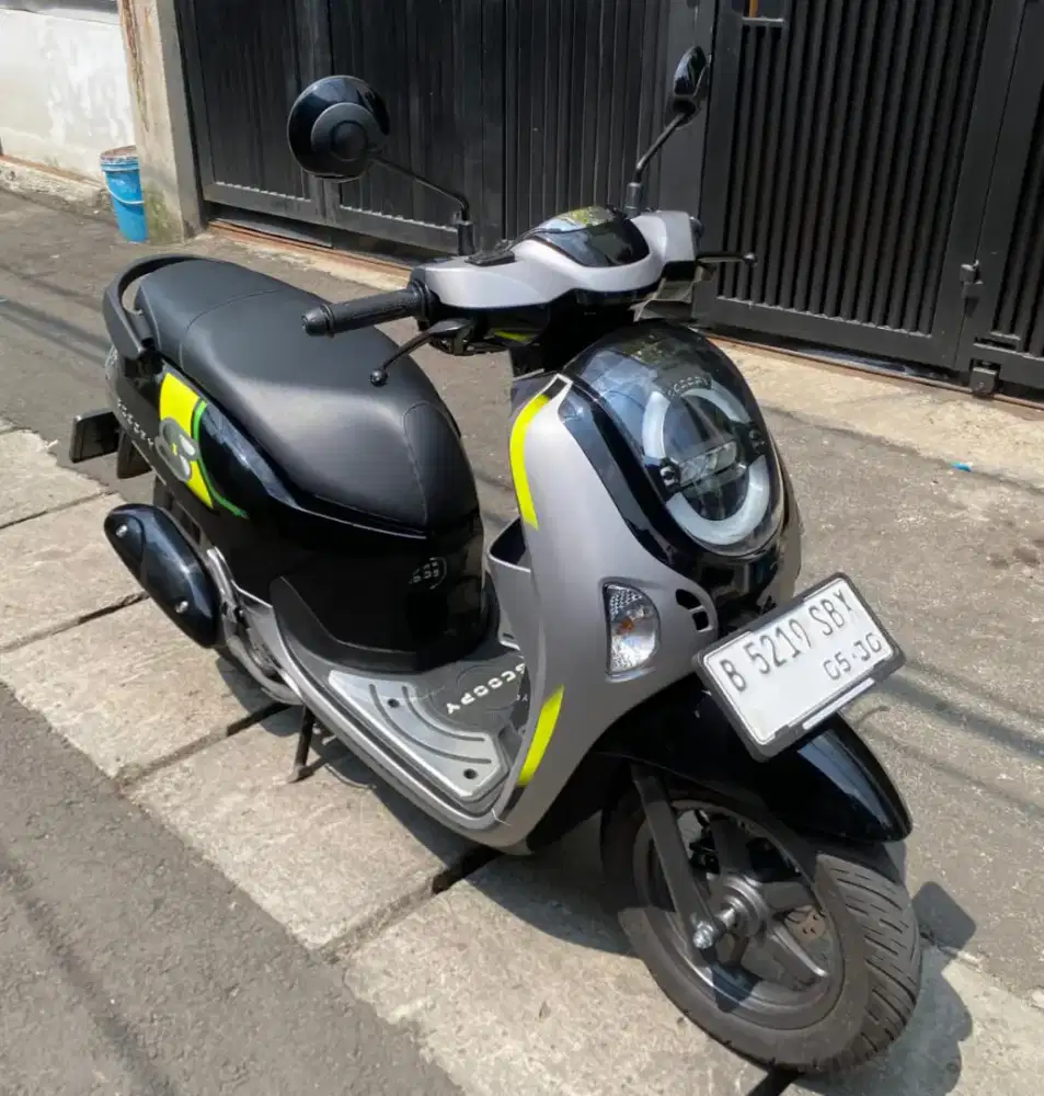 Honda Scoopy New Sporty 2025 KM 3300 mulus orian