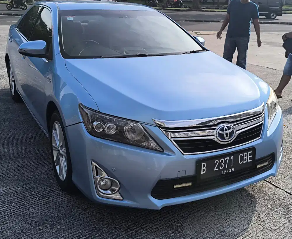Toyota Camry Hybrid th 12 KM 75000