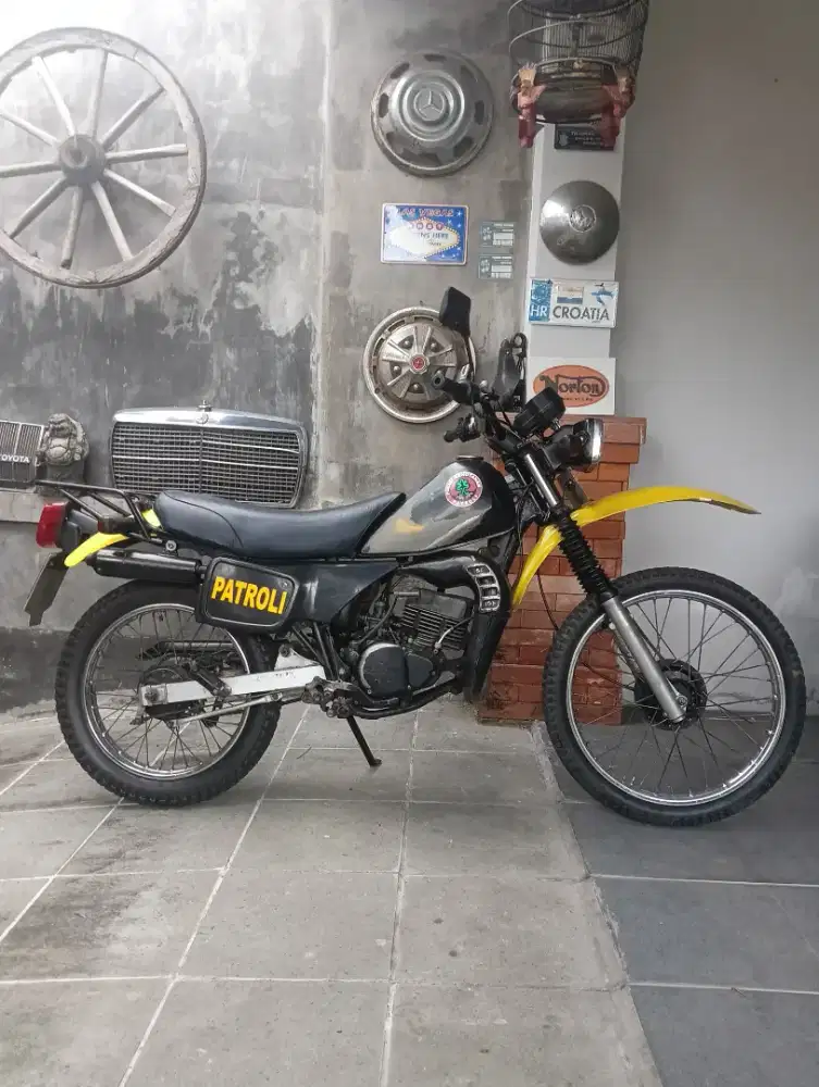 SUZUKI TS 125 polhut