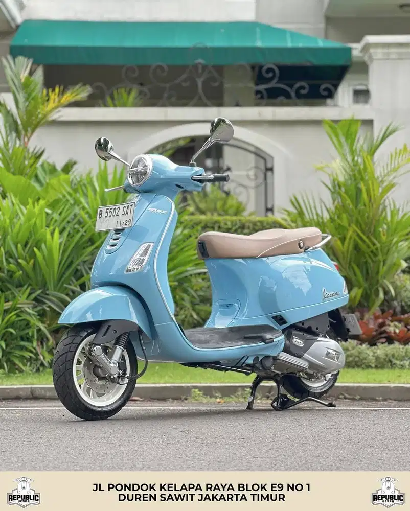 DIJUAL CEPAT Piaggio Vespa LX125 IGET LED FACELIFT TH 2024 BLUE CAPRI