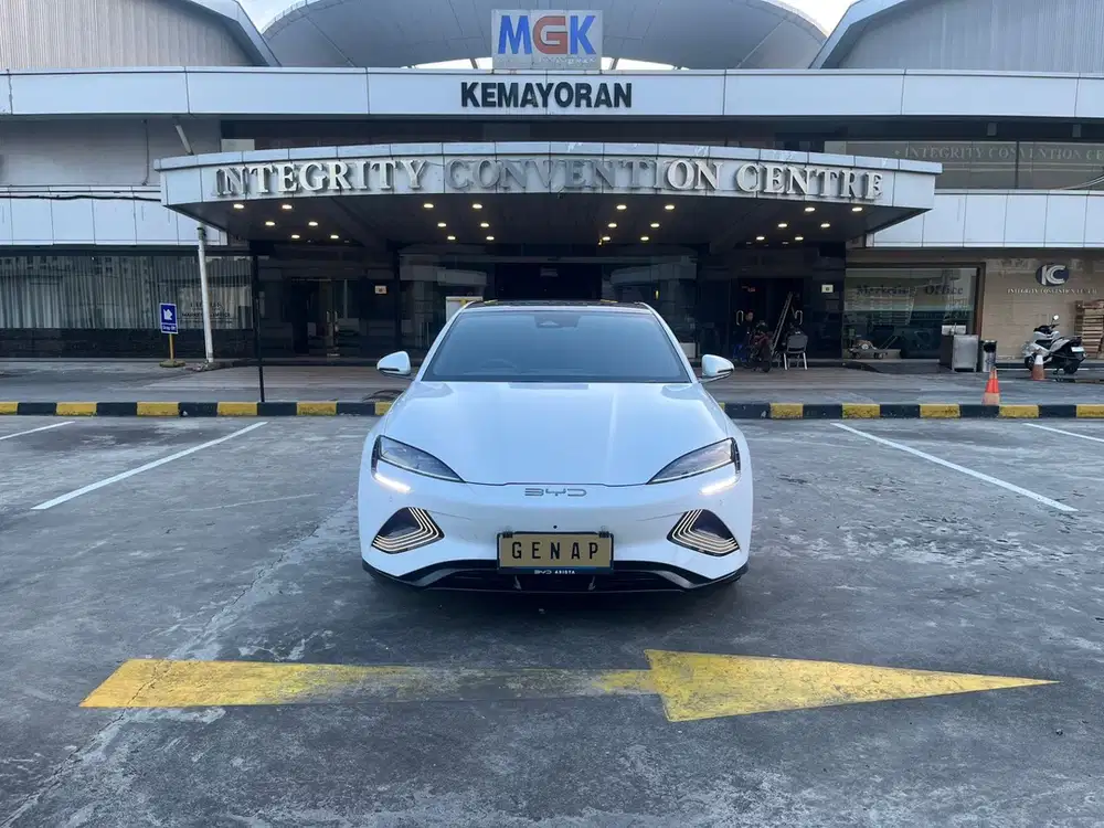 BYD SEAL 2024 Premium Putih Metalik