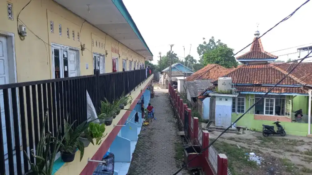 Dijual Kontrakan 2 Lantai Karawang – 27 Petak + 1 Warung, SHM