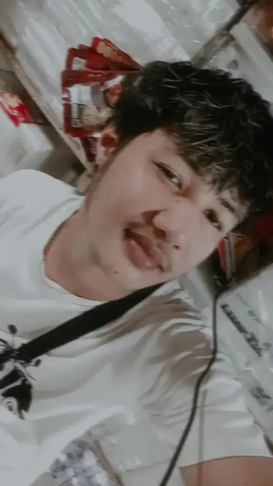 Cari kerja apa aja buat dua orng cowok