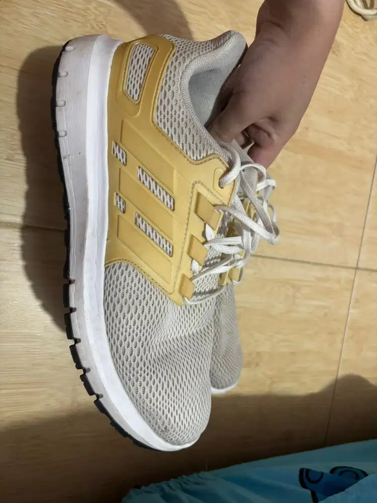 Sepatu Adidas Size 42 ORI