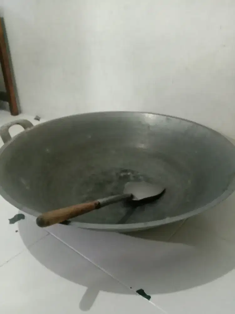 Penggorengan Jumbo 80 cm + sodet