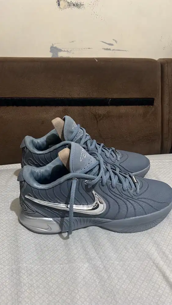 LEBRON XXI EP COOL GREY