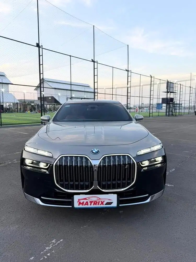 Bmw i7 Xdrive60 2025 nik 2024 atpm full option