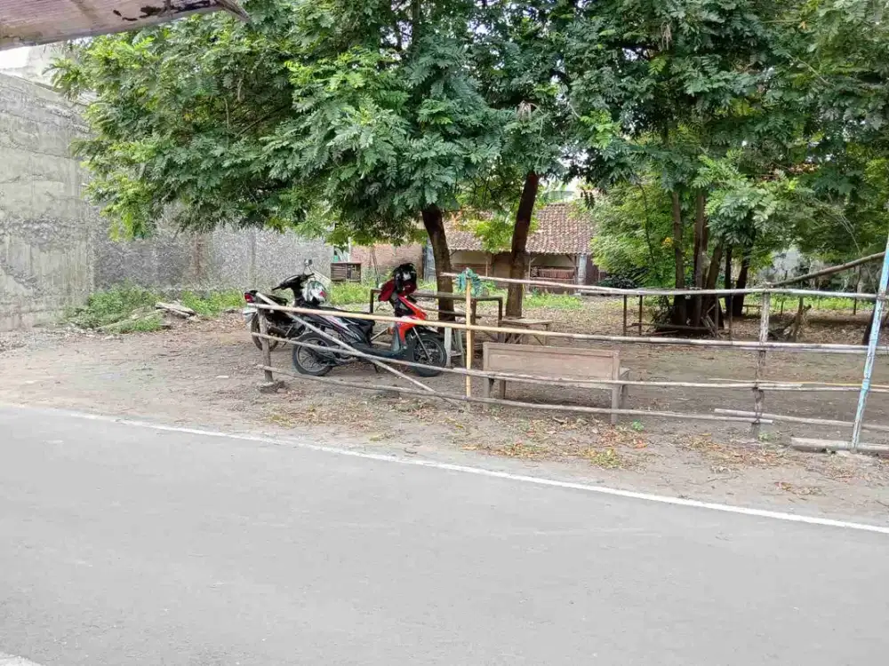 TANAH BLULUAN COLOMADU SOLO STRATEGIS