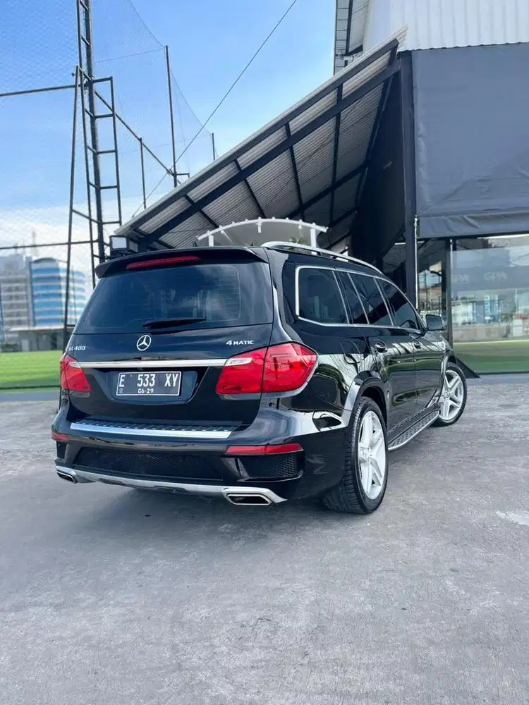 Mercedes Benz GL 400 AMG