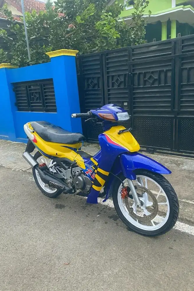 Satria 2 tak / Satria Lumba RU 120 Biru Kuning