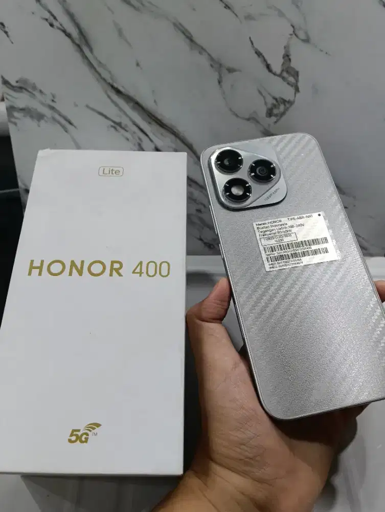 Honor 400Lite 5G 8/256 GB. Fullset. Kondisi Oke. box,cas Ori 100%.