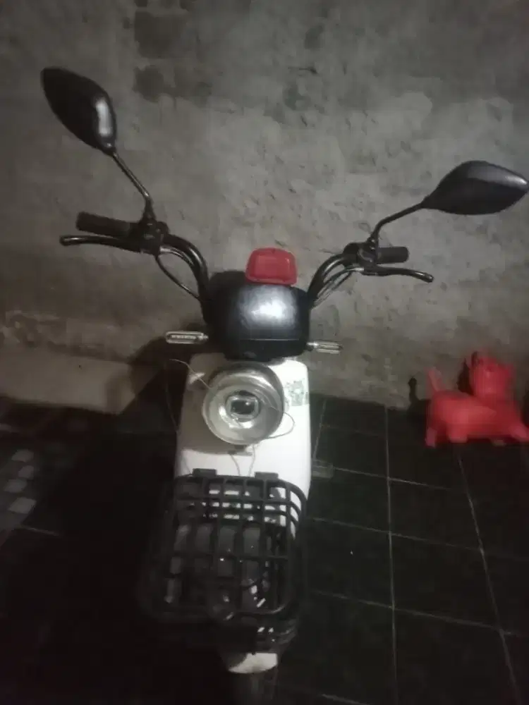 Sepeda listrik uwinfly