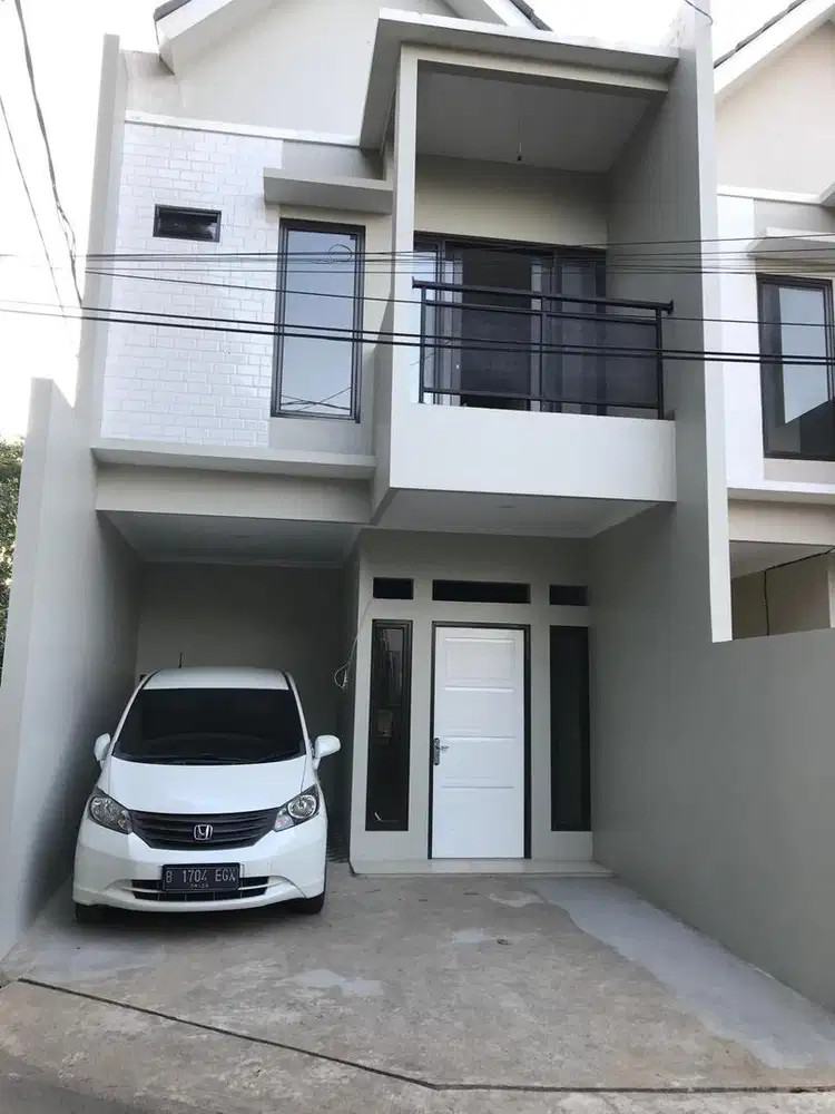 Rumah baru dua lantai cluster bisa cicil KPR