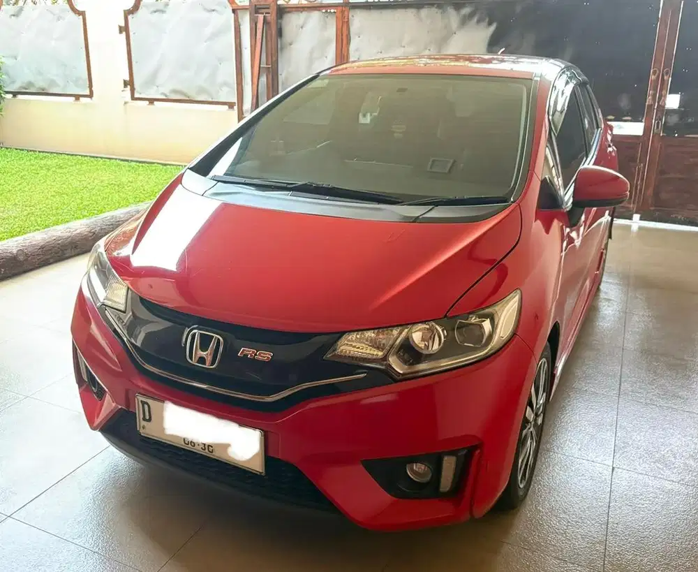 Dijual Murah Honda Jazz RS 1.5 2015 Merah Tangan Pertama Service Rutin