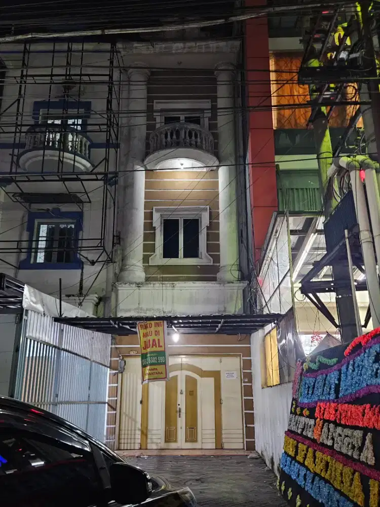 Dijual Ruko 3 lantai di Jln Setia Budi kota Medan