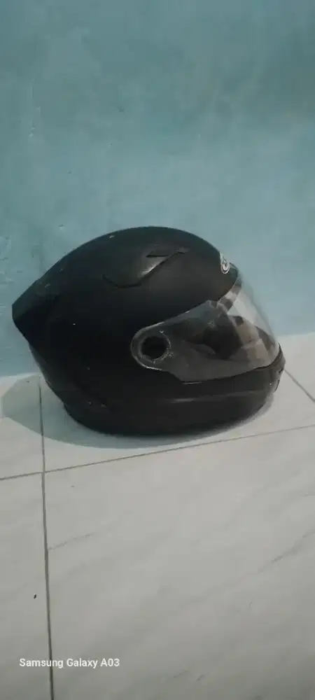 Yo bosku helm full merek zeus nya ,