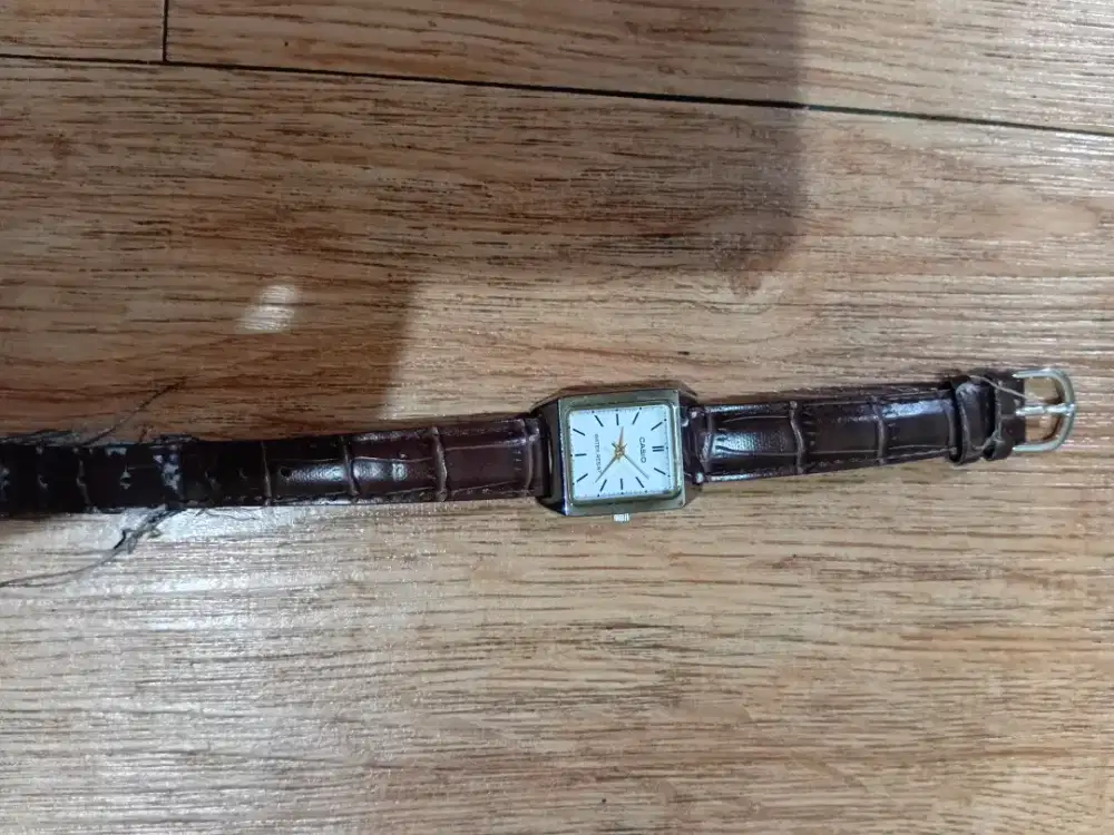 Dijual jam casio cewe bagus