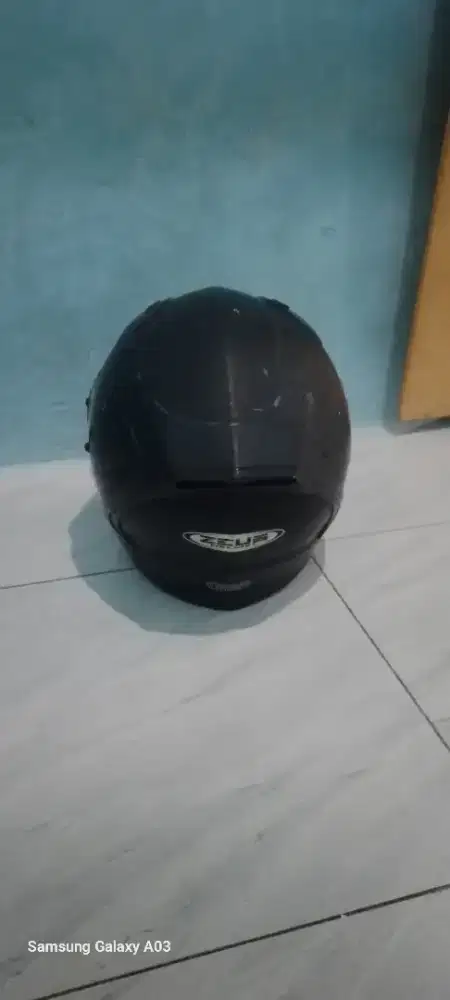 Yo bosku helm merek zeus