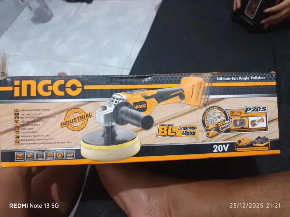 Mesin poles batrai merek ingco