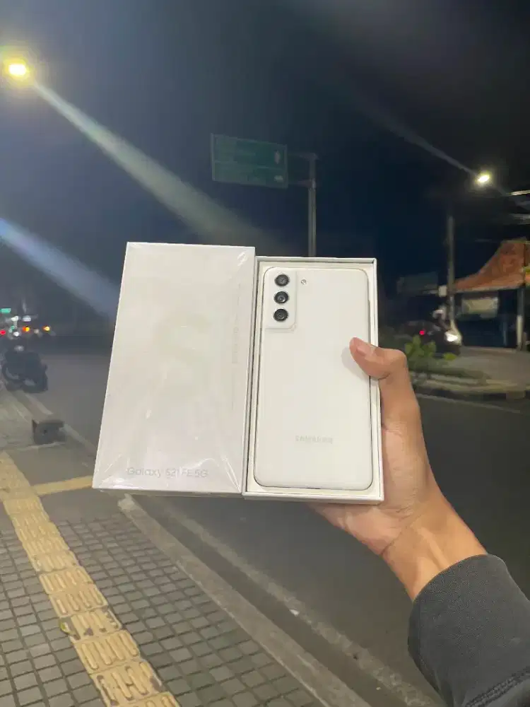 Samsung S21 Fe 5G 8/256 sein