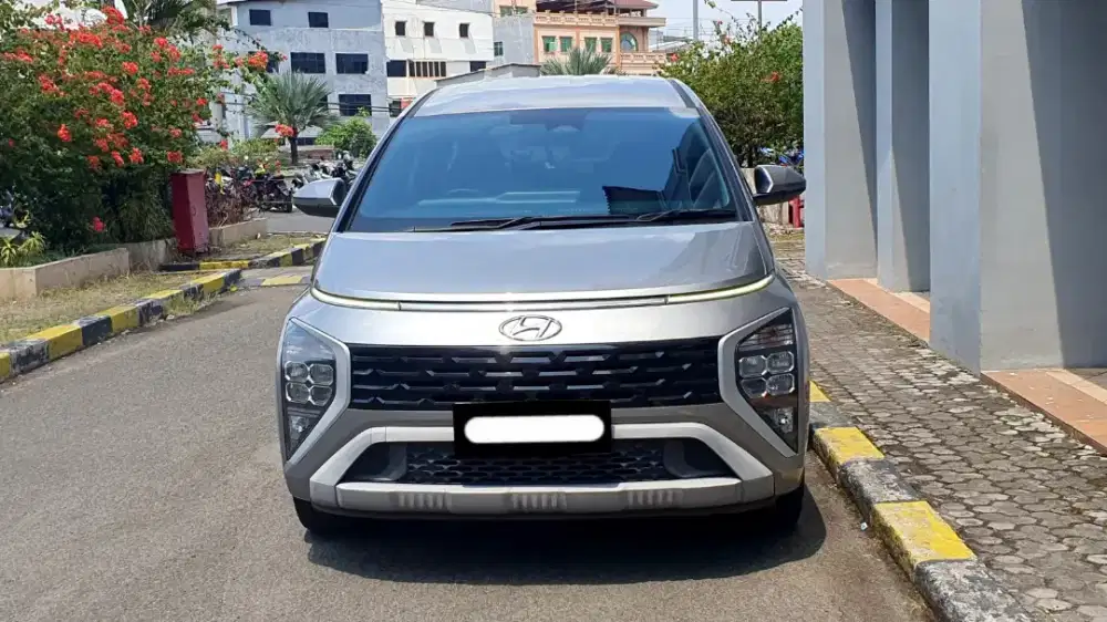 Km37rb hyundai stargazer prime 2023 captainseat abu