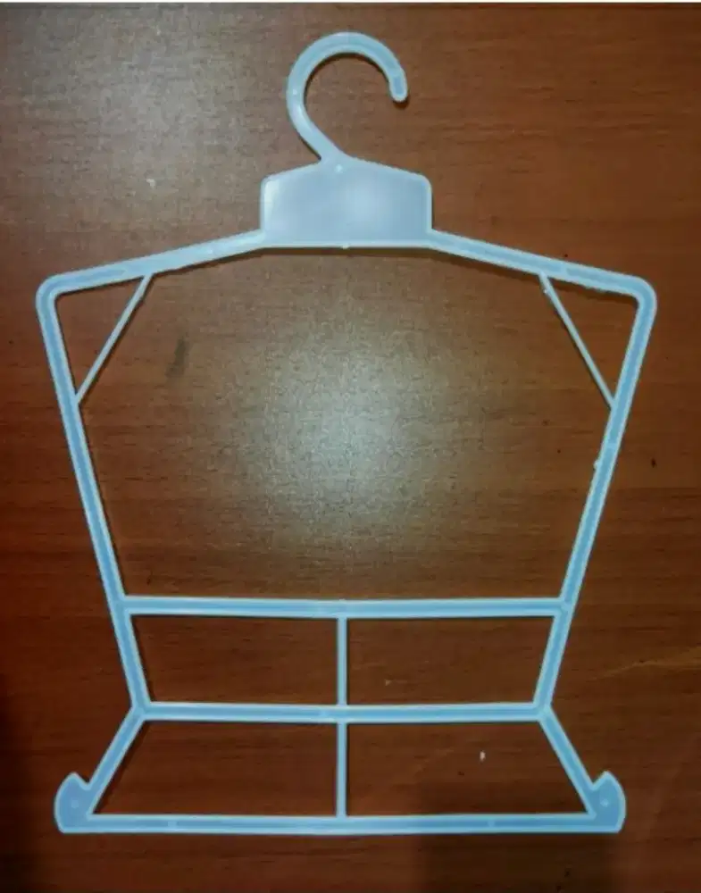 Hanger baju/ hanger toko/ hanger layang bekas