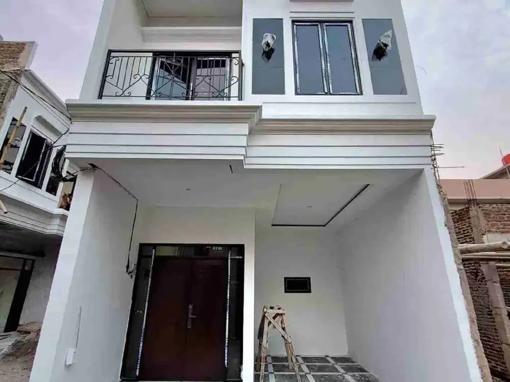 Dijual Rumah RooFtop  700 an Juta Di Jagakarsa Jakarta Selatan