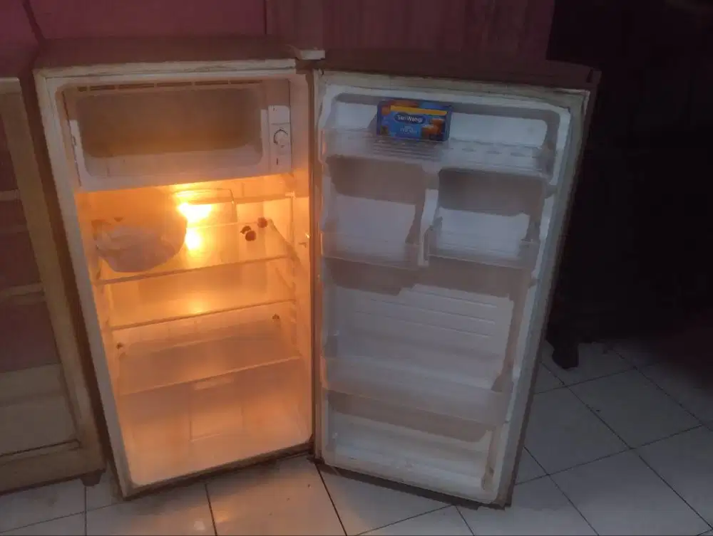 Kulkas Sharp 1 pintu