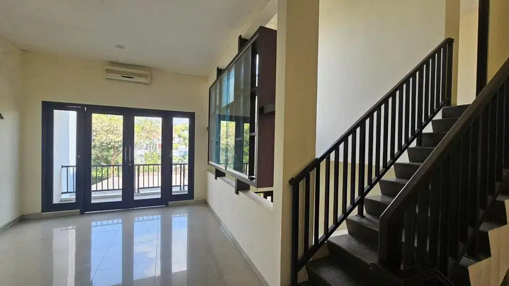 RUMAH PALM HILL PAPANDAYAN GAJAHMUNGKUR SEMARANG