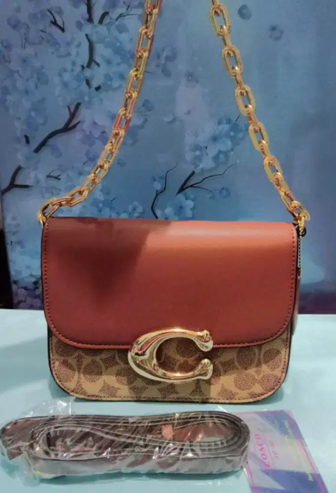 Dijual tas wanita merek coach