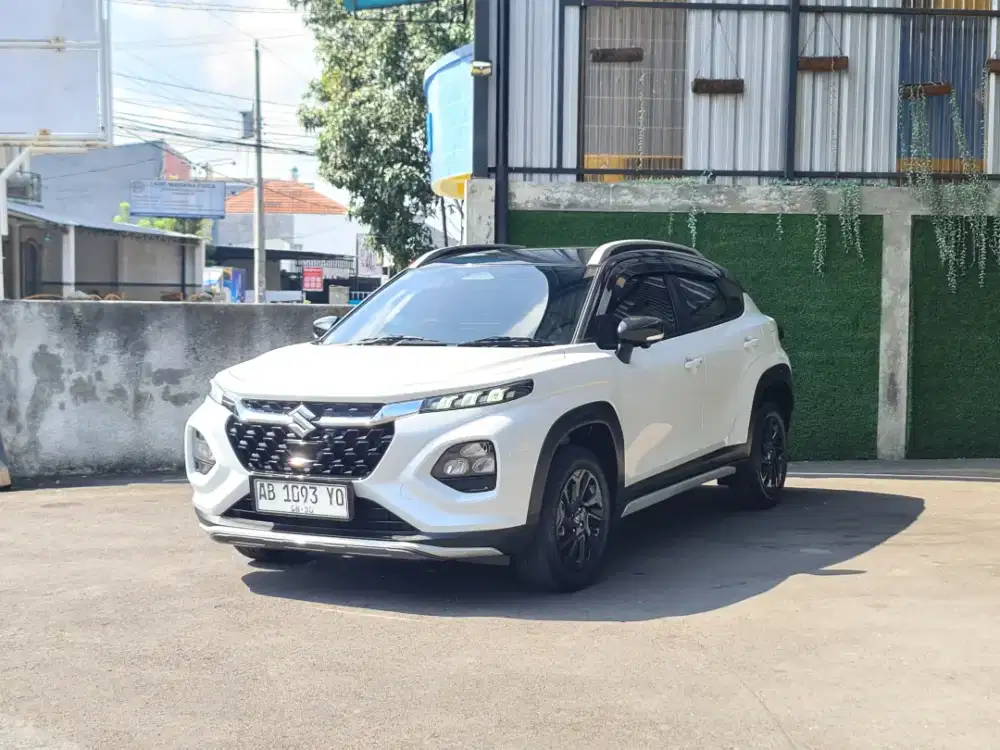 Suzuki Fronx SGX hybrid 2025 matic seperti baru