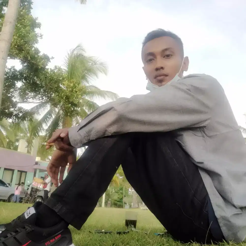 Cari kerjaan apa aja yang penting halal berkah modal ktp kk sim BI