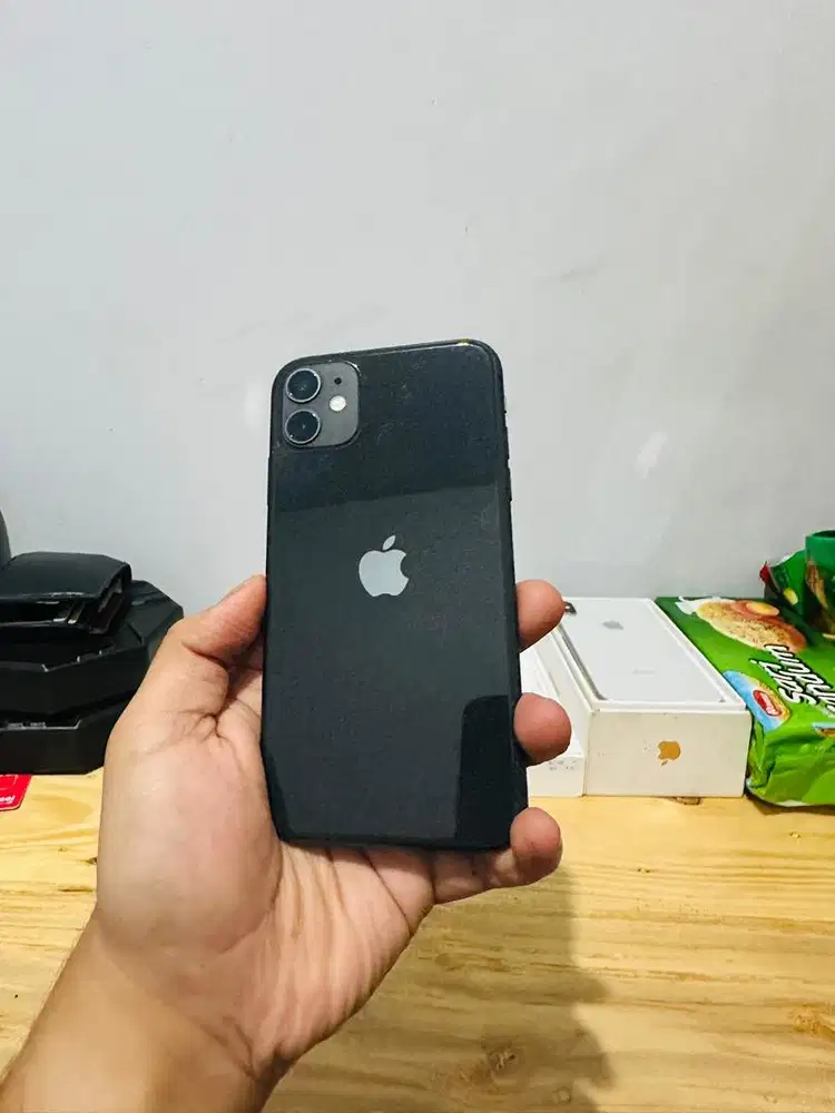 Iphone 11 128 gb garansi resmi indonesia ibox