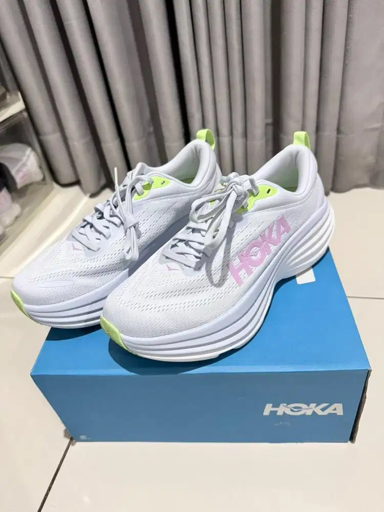 DI JUAL SEPATU RUNNING HOKA BONDI 8 WANITA